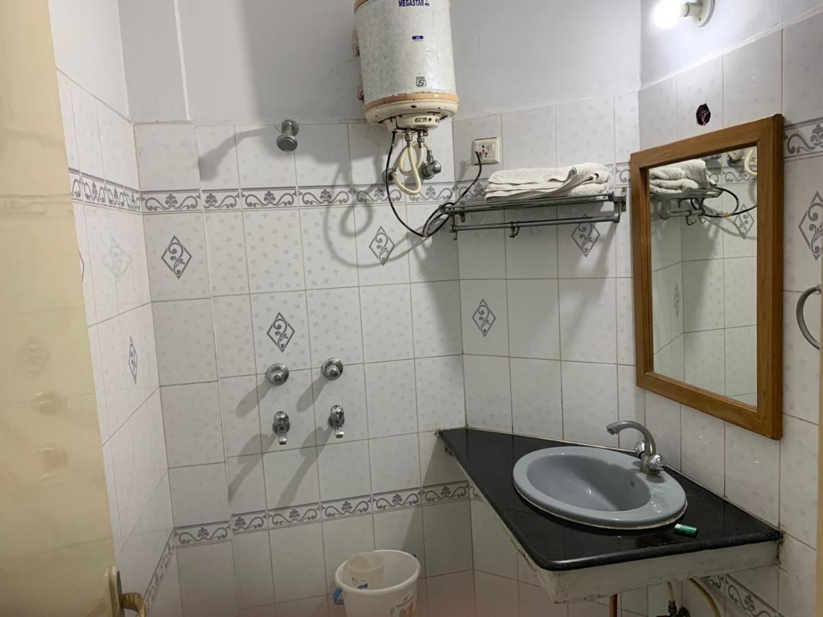 Hotel Raman'S Jagadhri Экстерьер фото