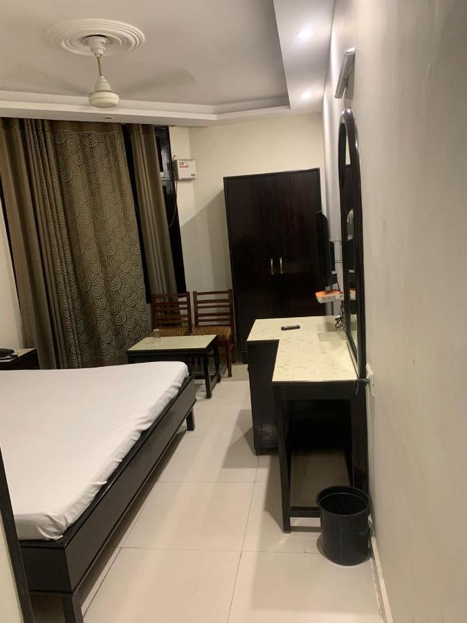 Hotel Raman'S Jagadhri Экстерьер фото