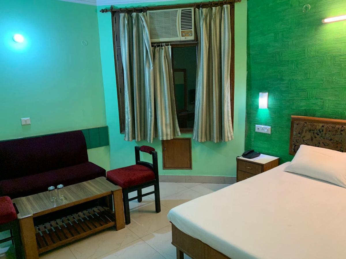Hotel Raman'S Jagadhri Экстерьер фото